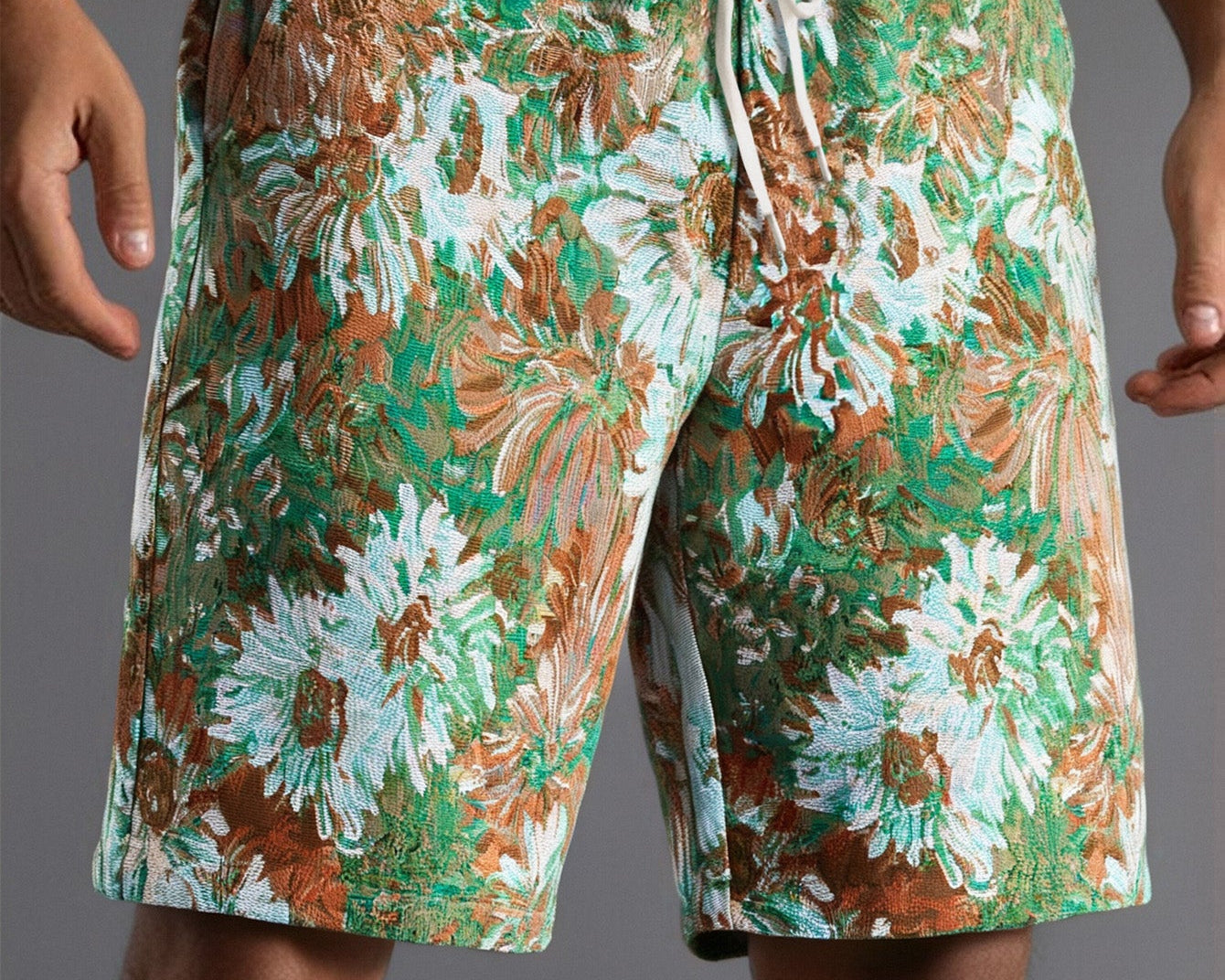 Šorts sa cvetnim jacquard uzorkom