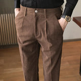 Elegantne Pantalone od Kordura