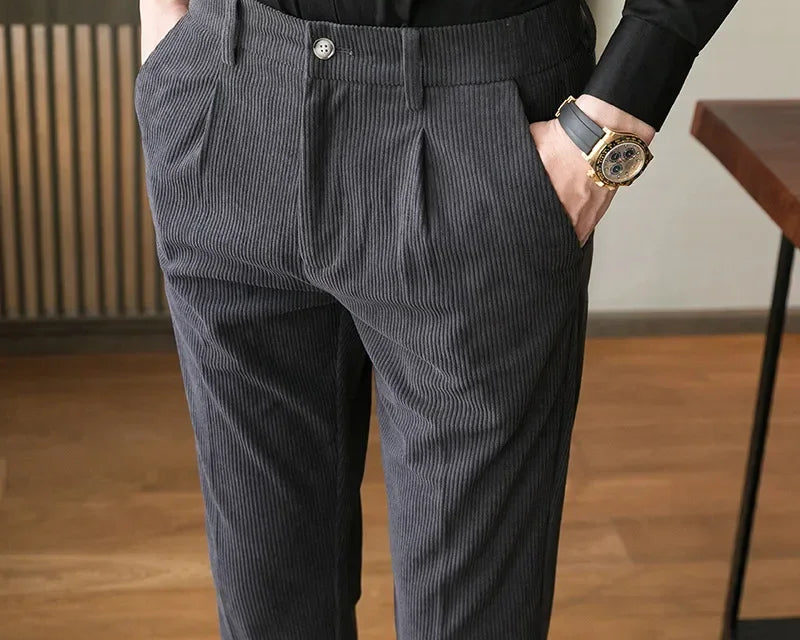 Elegantne Pantalone od Kordura
