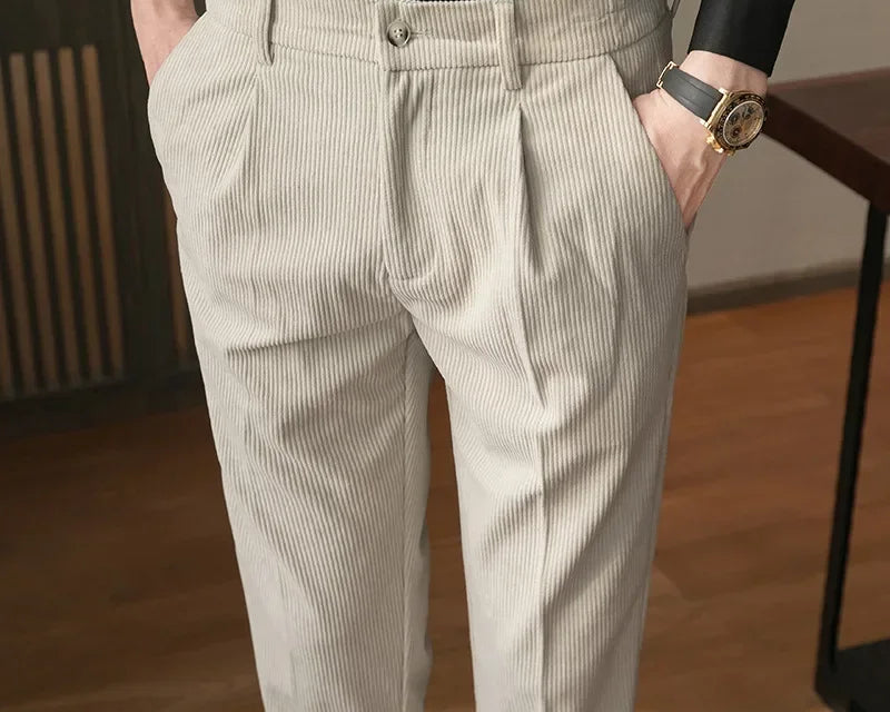Elegantne Pantalone od Kordura