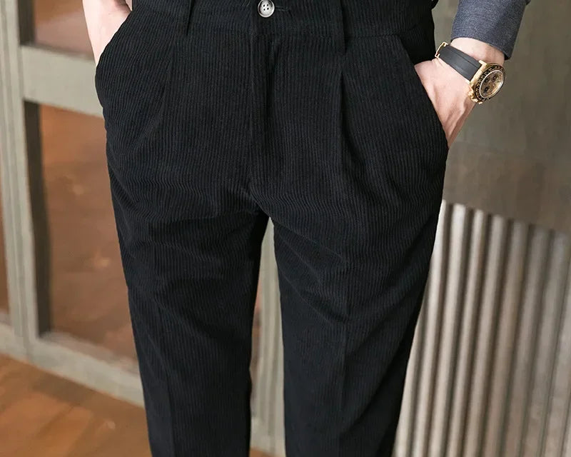 Elegantne Pantalone od Kordura