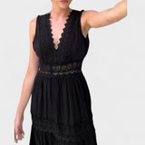 Elena - Elegantna haljina sa V-izrezom