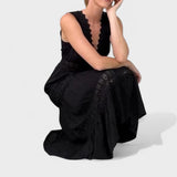 Elena - Elegantna haljina sa V-izrezom